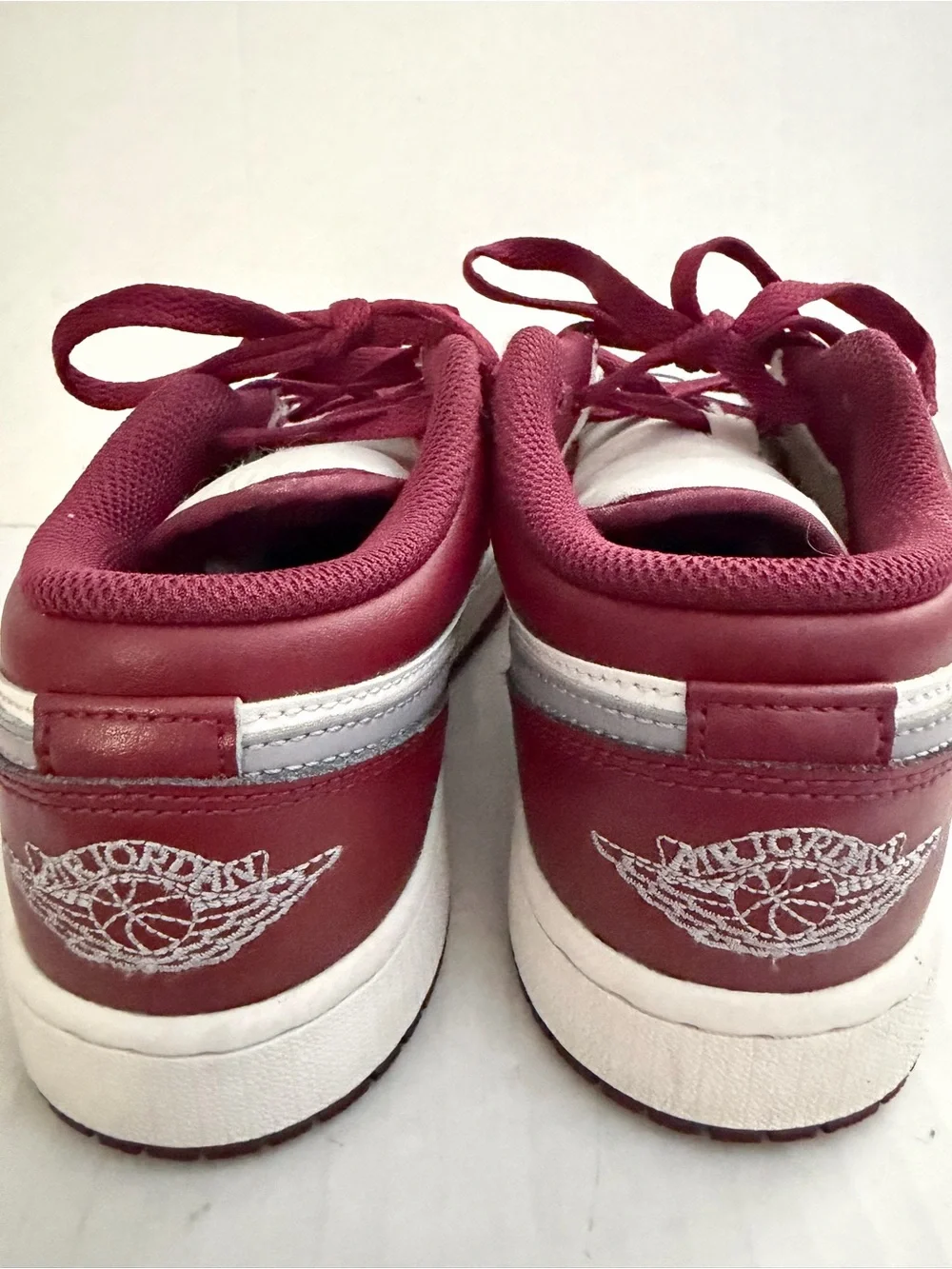 Nike kids low